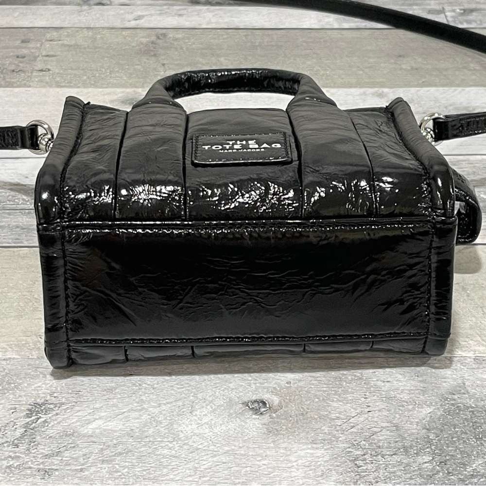 Marc Jacobs The Shiny Crinkle Micro Tote Crossbody Bag - Black - Picture 9 of 9